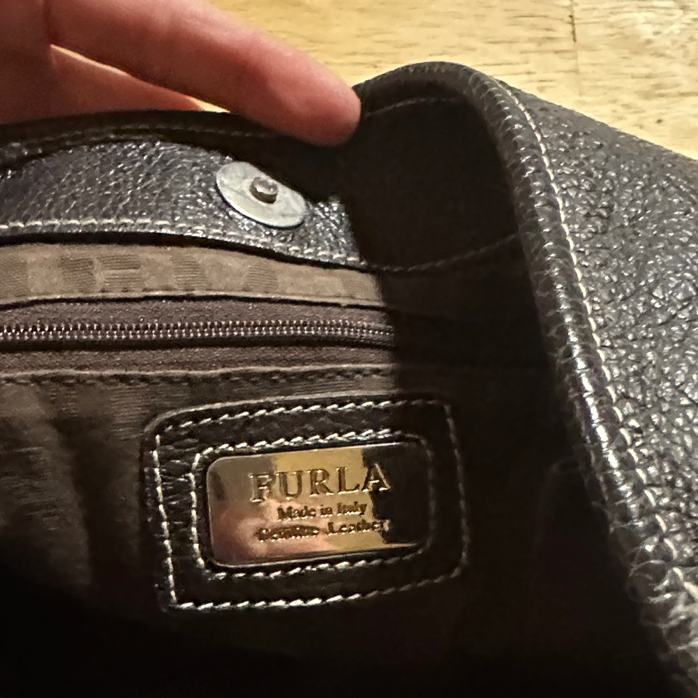Furla Black Leather Shoulder Bag - Picture 4 of 4